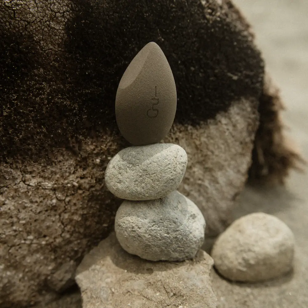 guele-sku_pebblebeautyblender-3.webp